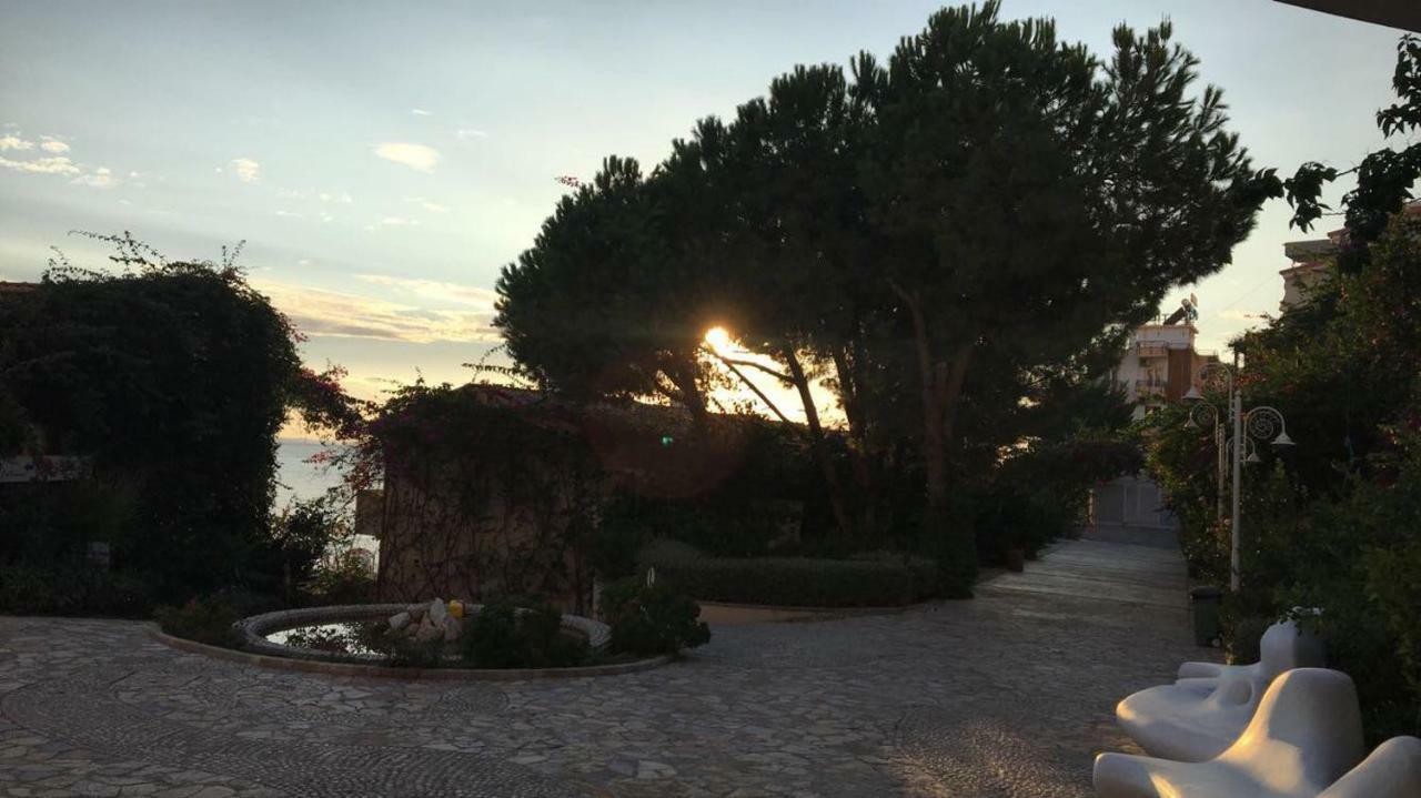 Bougainville Bay Resort - Villa 11 Sarandë 외부 사진